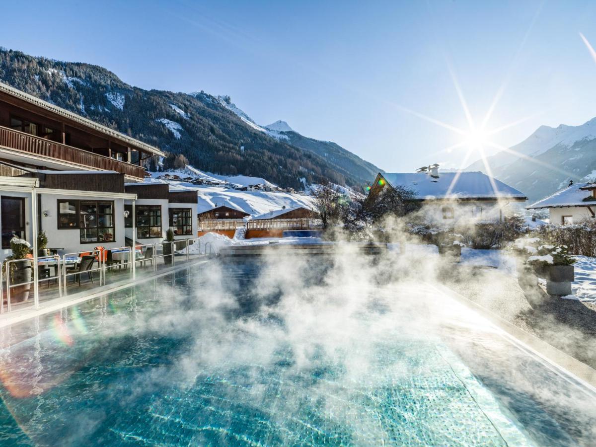 Happy Stubai Hotel นอยชติฟ อิม ชตูไปทัล ภายนอก รูปภาพ