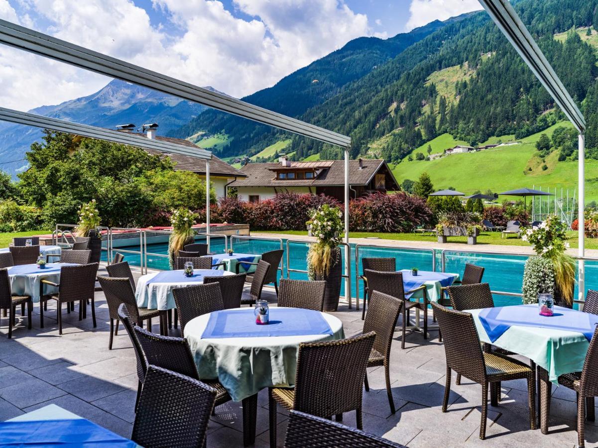 Happy Stubai Hotel นอยชติฟ อิม ชตูไปทัล ภายนอก รูปภาพ