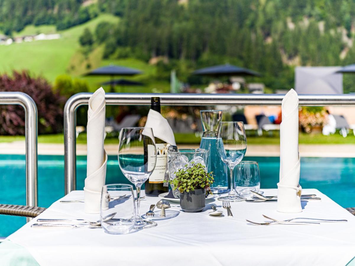 Happy Stubai Hotel นอยชติฟ อิม ชตูไปทัล ภายนอก รูปภาพ