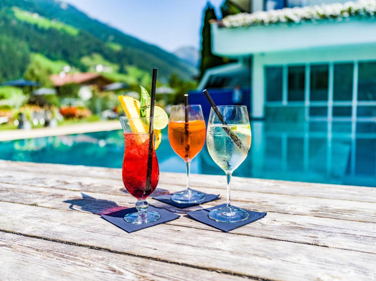 Happy Stubai Hotel นอยชติฟ อิม ชตูไปทัล ภายนอก รูปภาพ