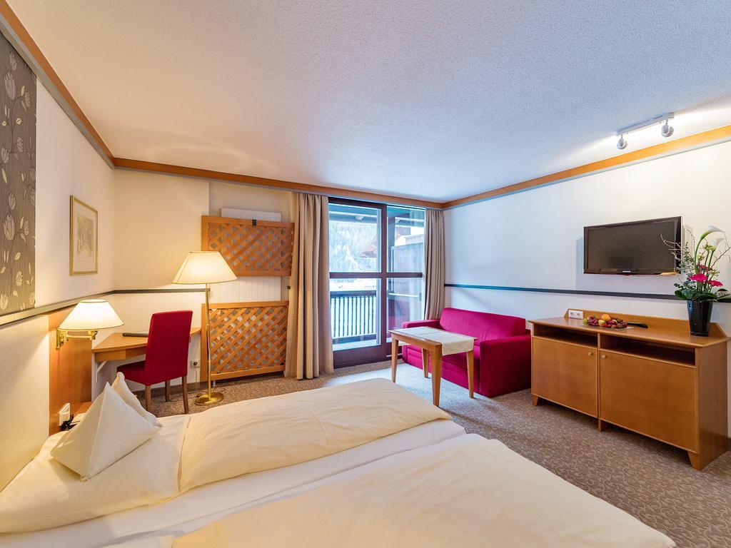 Happy Stubai Hotel นอยชติฟ อิม ชตูไปทัล ภายนอก รูปภาพ